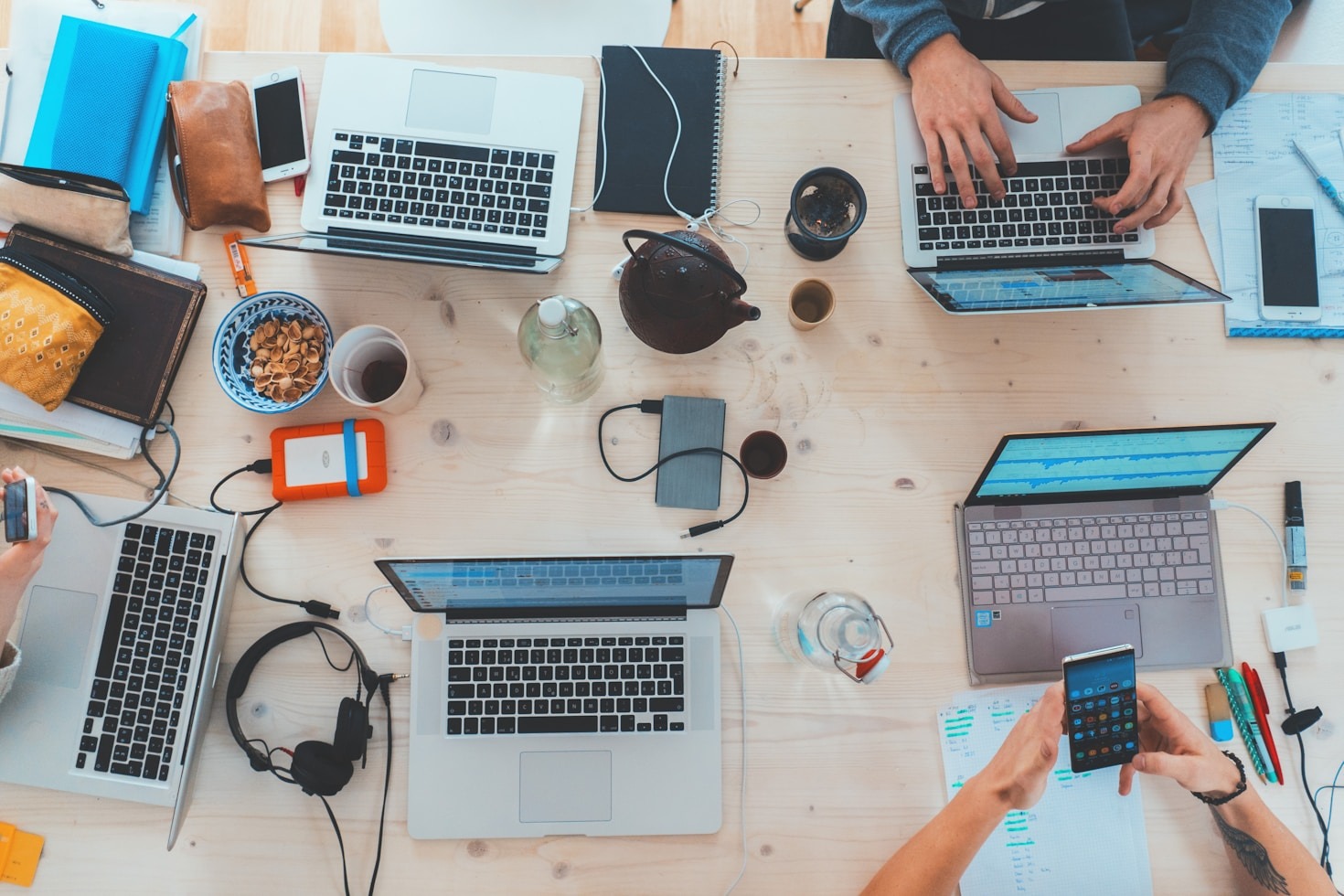 Building a Strong Online Presence with Desert Mountain Agency